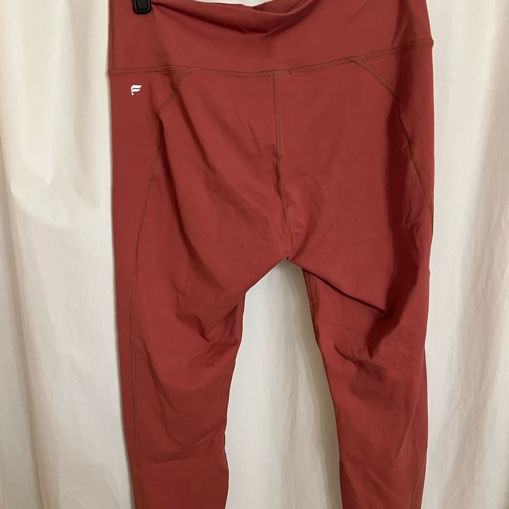 Powerhold by Fabletics!